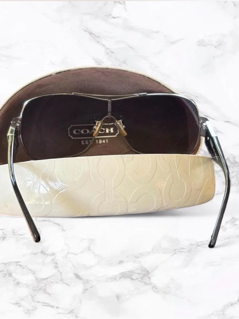 Coach Hazel Sunglasses in Black
